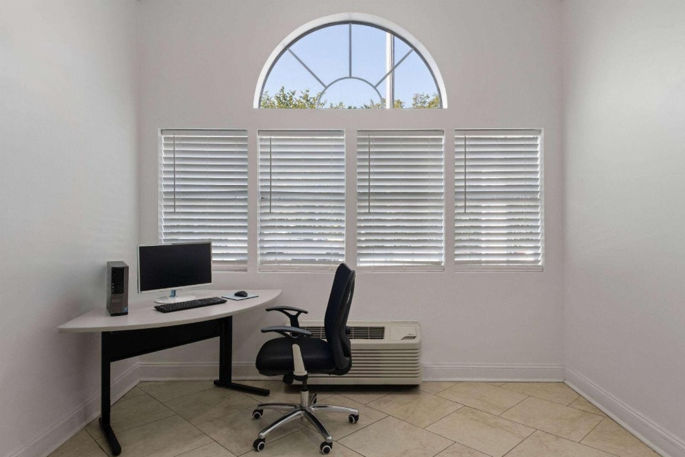 Super 8 by Wyndham Harbison/Parkridge Hospital Main image