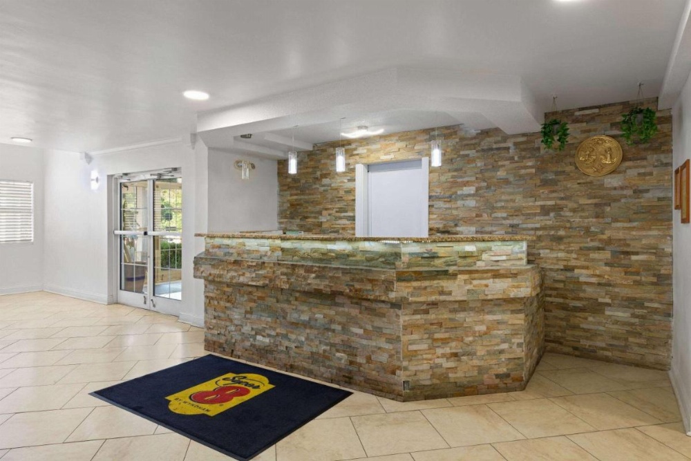 Super 8 by Wyndham Harbison/Parkridge Hospital Image 22